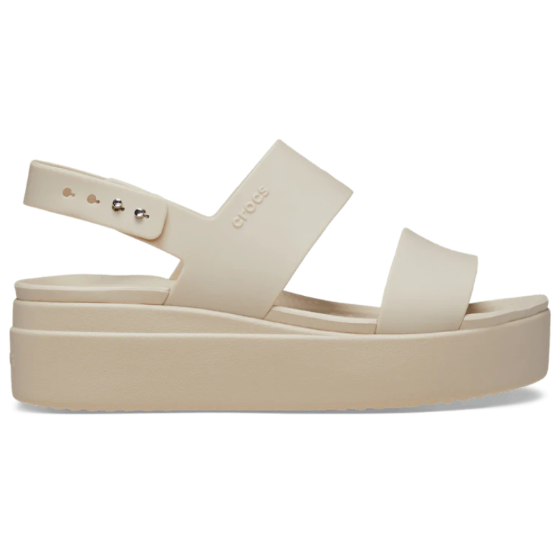 CROCS  Brooklyn Low Wedge - Sandstone